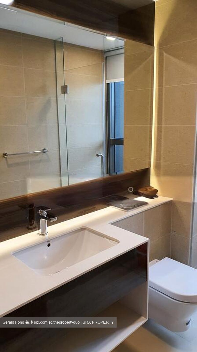 Commonwealth Towers (D3), Condominium #501604301